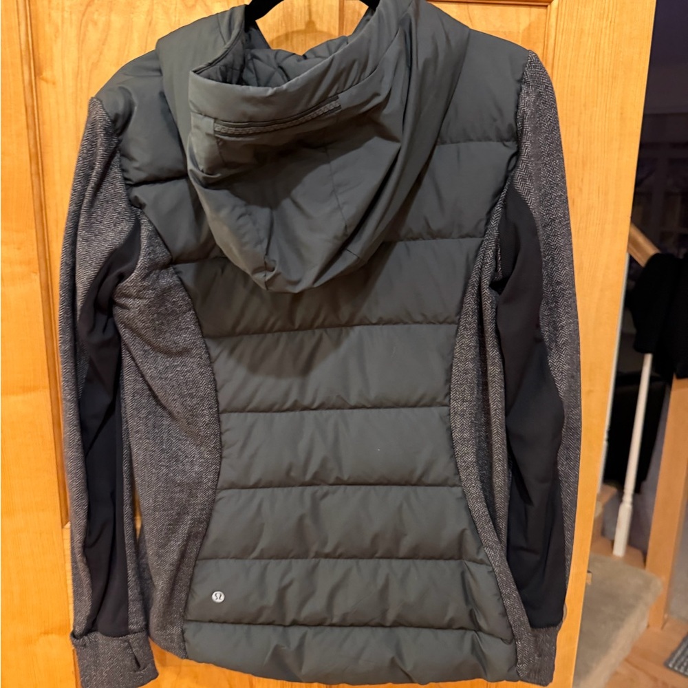 Lululemon Fluff Off Down Pullover Black Heathered… - image 3